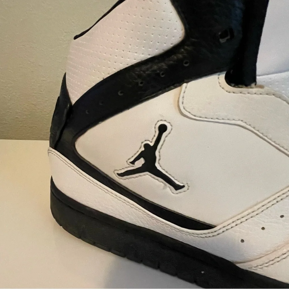 Air Jordan 1 Men's White and Black size 13